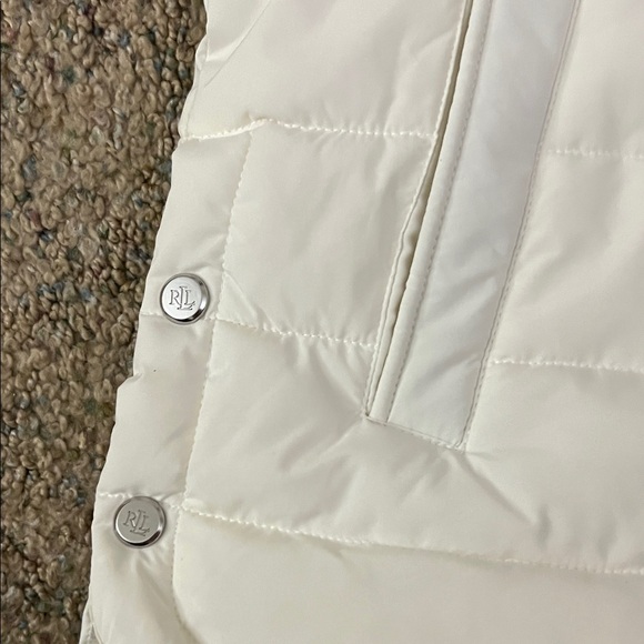 Lauren Ralph Lauren Cream Hooded Puffer Vest - Picture 7 of 12